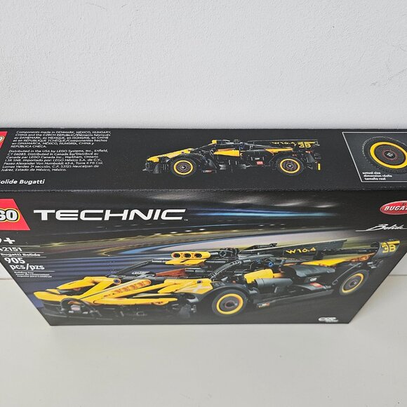LEGO 42151 Bugatti Bolide 905 pcs - Factory Sealed & Authentic - Picture 4 of 9